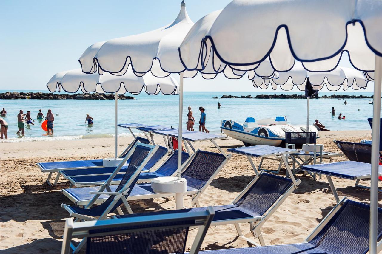 Hotel Villa Corallo San Benedetto del Tronto Exterior photo